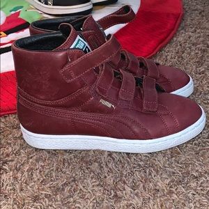 NWOT Burgundy leather PUMA mid hi top velcro strap